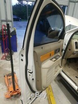07-10 Lincoln MKX Front Driver Left Door Assembly With Keyless Entry Pad OEM white