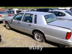Driver Front Door With Keyless Entry Pad Fits 95-97 LINCOLN & TOWN CAR 551914