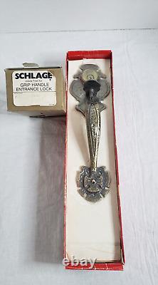 Poignée de porte d'entrée Schlage E51PD AVO 609 avec serrure à bouton GEO 609 de la série E - Complet